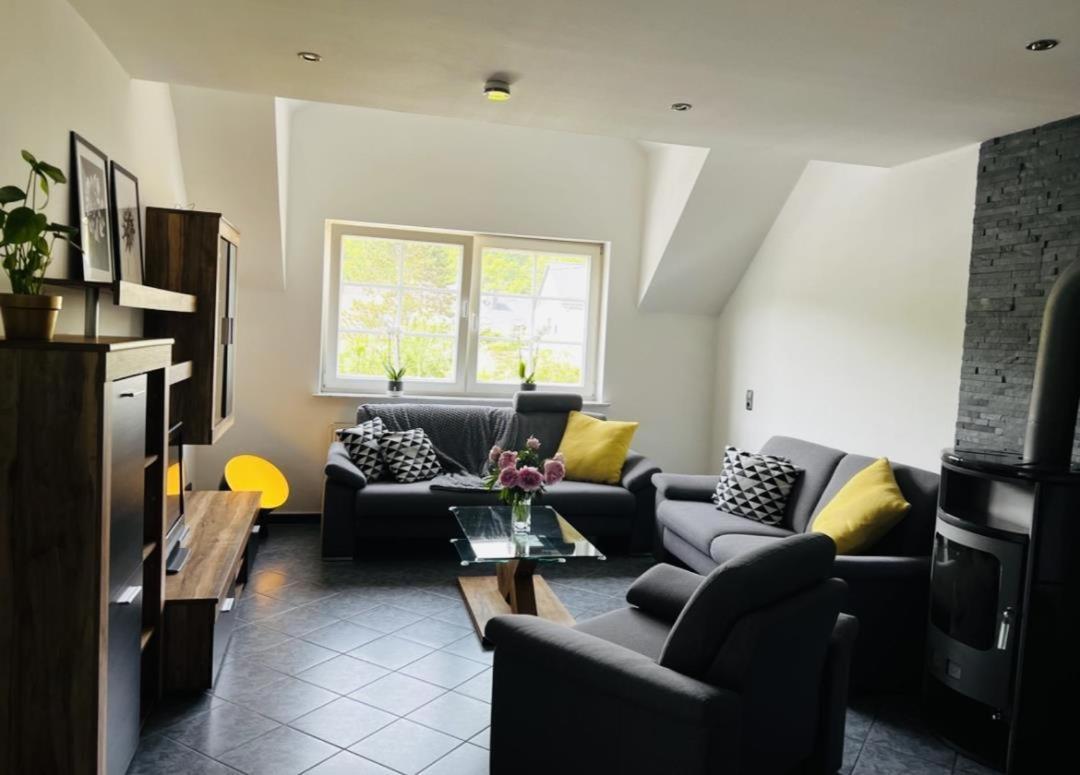 Modernes Ferienhaus Sauerblick Langsur Esterno foto